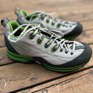 Patagonia Women's Hiking Shoes. Women's Size 6.5. Green Gray